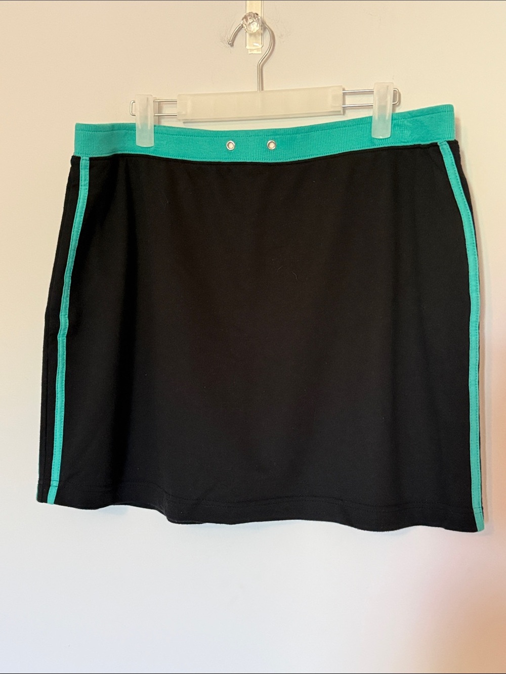 Silverwear Womens Pull On Black Skirt with Teal Trim Size XL Casual Sporty